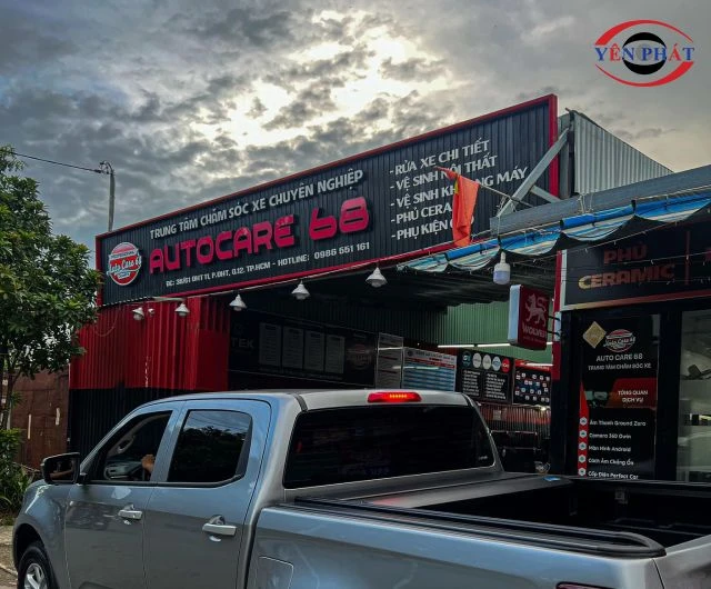 Tiệm rửa xe Auto Care 68