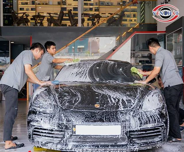 rửa xe oto