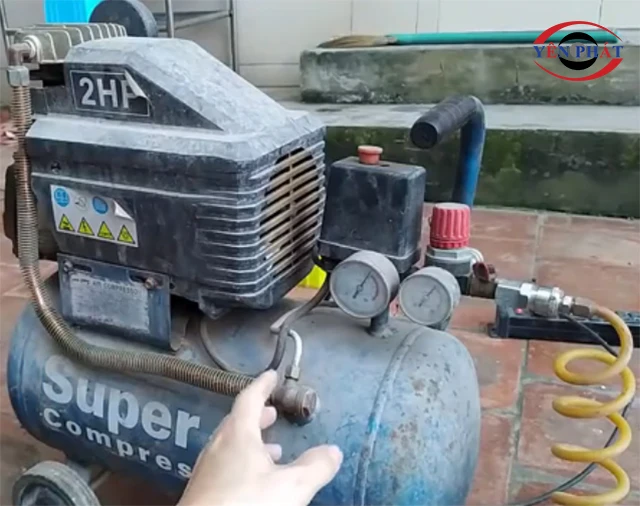 Máy nén khí lên hơi chậm do nhớt không đủ