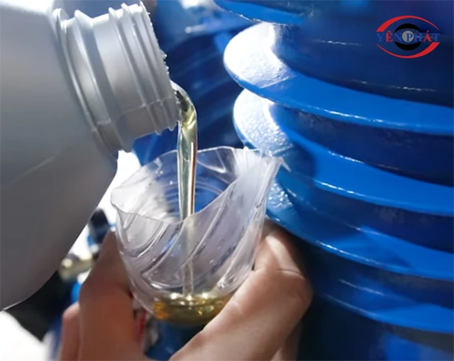 Thay dầu máy nén khí