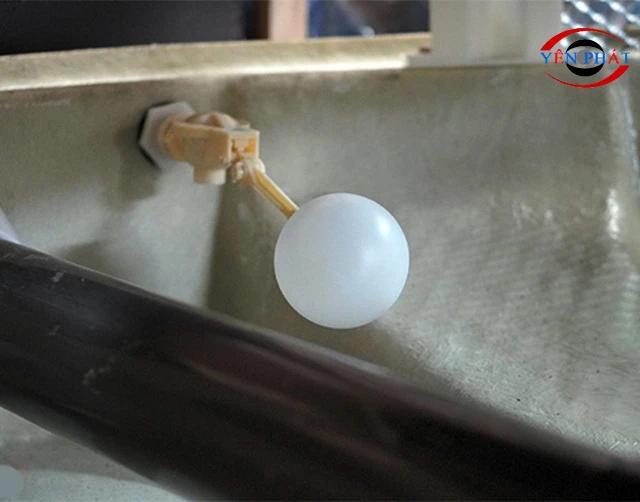 Phao nước chống tràn