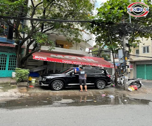 Tiệm rửa xe thay nhớt 341