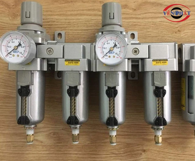 đồng hồ lọc nước máy nén khí 