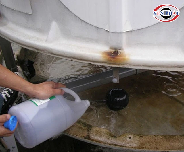 Xử lý cáu cặn trong tháp giải nhiệt