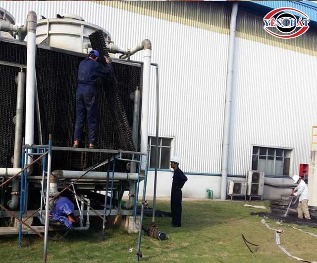 Xịt rửa tấm tản nhiệt