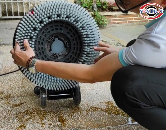 Đầu máy chà sàn Kumisai KMS-808