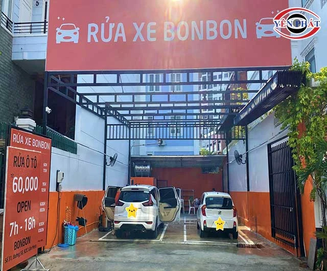 Tiệm rửa xe bon bon