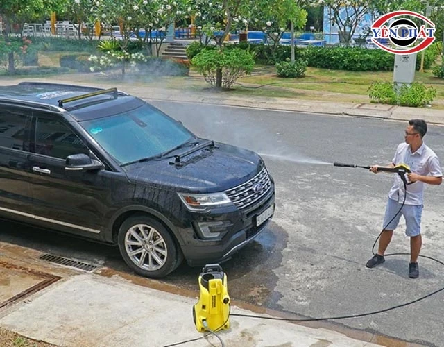 Cách rửa xe ô tô tại nhà siêu sạch với 7 bước chuẩn như ở tiệm