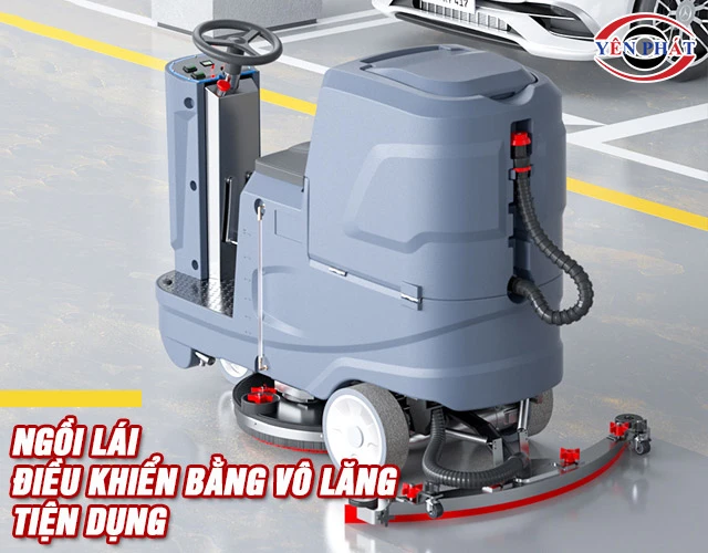 Máy chà sàn ngồi lái Kumisai KMS 82 dễ sử dụng