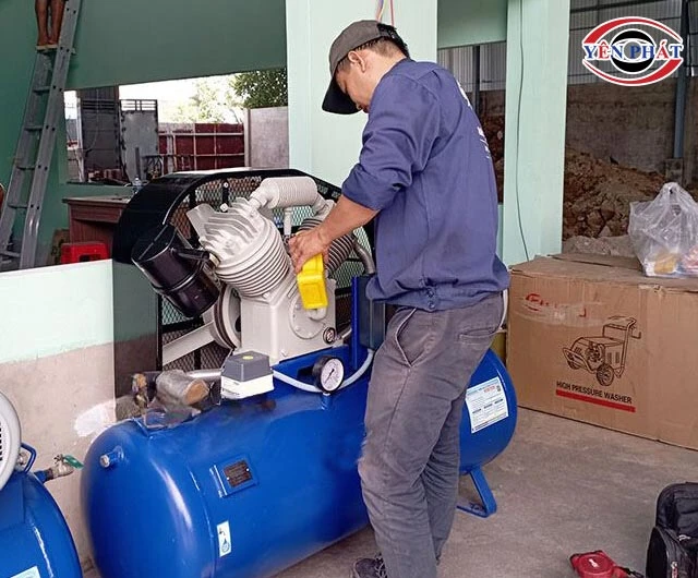 thay nhớt máy nén khí