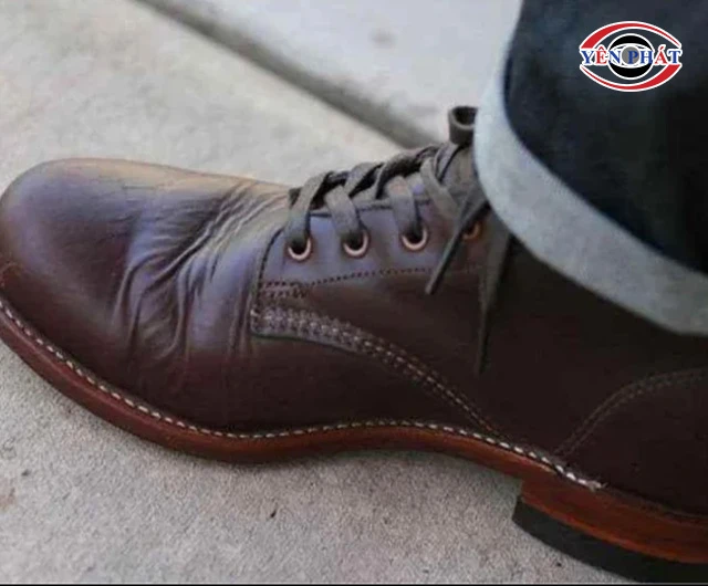 Giày da bị nhăn phải làm sao? 12 Cách xử lý siêu hiệu quả