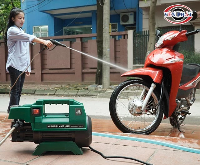 sử dụng máy rửa xe kumisai