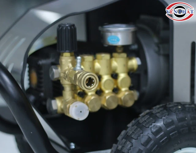 Đầu bơm máy bơm rửa xe Kumisai 15M26-3.7S2 2600PSI