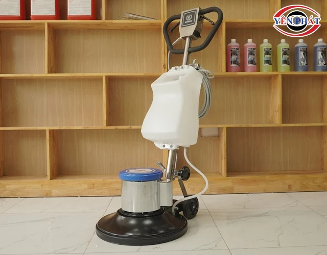 Máy chà sàn đơn Kumisai KMS88 chạy mạnh mẽ