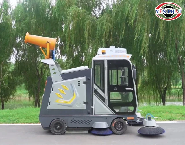 Cabin Xe quét rác ngồi lái Kumisai KMS 2300