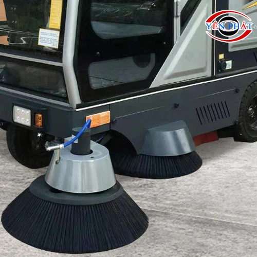 Xe quét rác ngồi lái Kumisai KMS-1900E 4