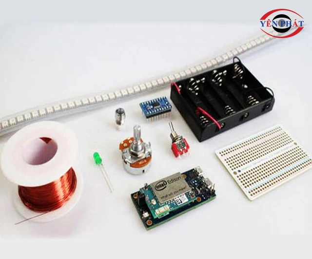 chế máy dò kim loại bằng bảng mạch PCB Breadboard