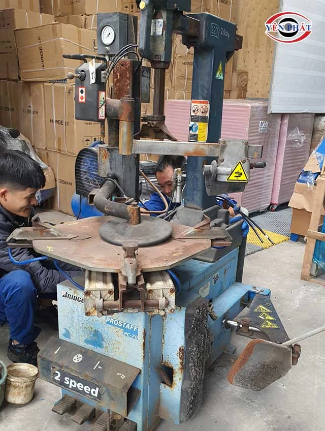sửa máy nén khí nhật bãi