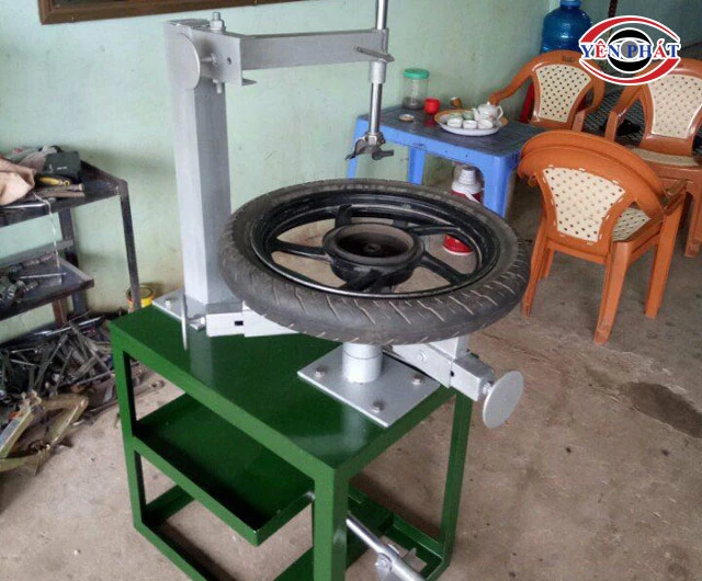 chỉ tháo được 1 số lốp