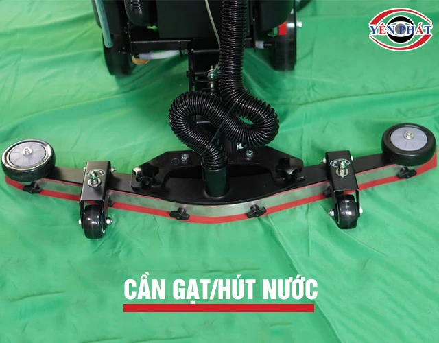 Cần gạt máy chà sàn liên hợp Kumisai KMS 45B (Ắc quy)