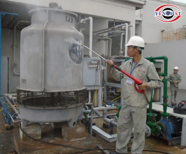 vệ sinh tháp giải nhiệt
