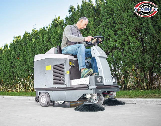 xe quét rác Lavor SWL R1000 ST cơ động