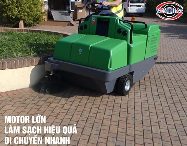 Xe quét rác ngồi lái IPC 165 mạnh mẽ