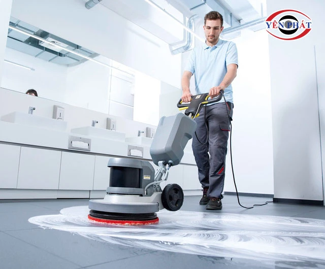 sử dụng Máy chà sàn Karcher BDS 43/Duo C