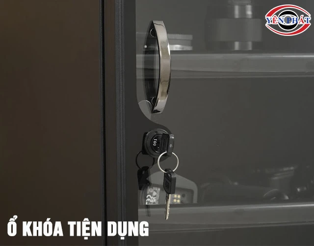 Tủ chống ẩm Kumisai DHC 060 có ổ khóa