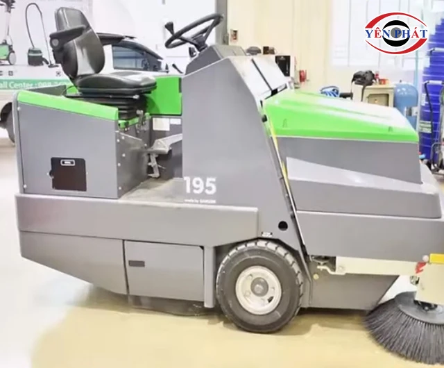 ghế tựa của xe quét rác IPC 195