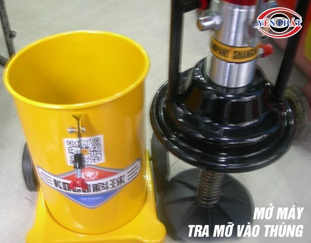 Cách dùng máy bơm mỡ khí nén Kocu GZ-8