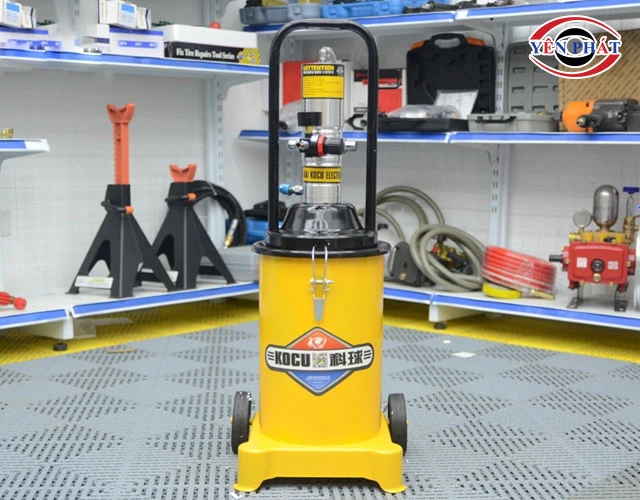 Máy bơm mỡ khí nén Kocu GZ-8 đẹp mắt