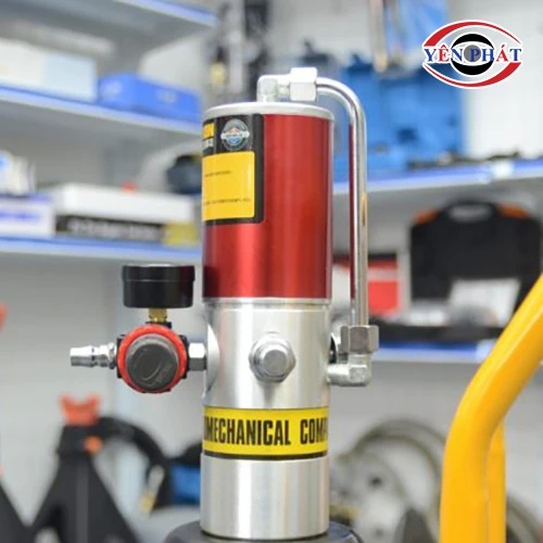Máy bơm mỡ khí nén Kocu GZ-9T 4
