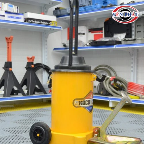 Máy bơm mỡ bằng chân Kocu GZ-6J 12 lít giá rẻ 5