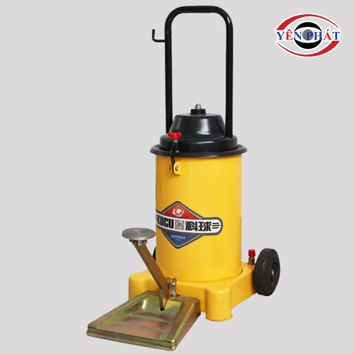 Máy bơm mỡ bằng chân Kocu GZ-6J 12 lít giá rẻ 2