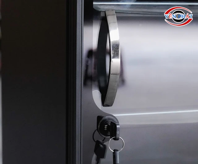 Tay cầm và ổ khóa siêu tiện lợi