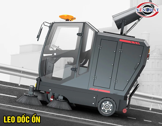 Xe quét rác Kumisai KMS-S15 có thể leo dốc