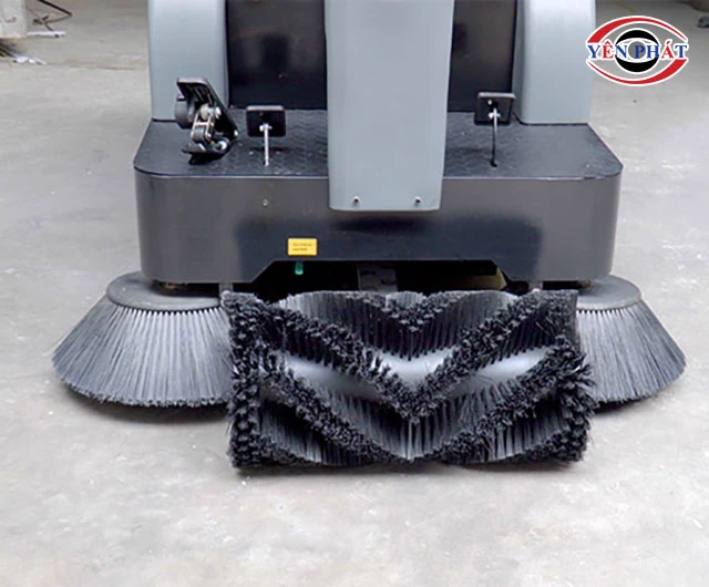 hệ thống chổi của xe quét rác