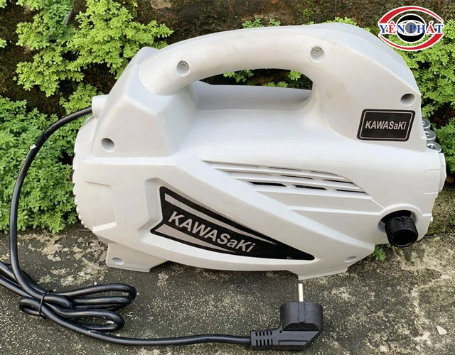 Máy rửa xe Kawasaki 2000W