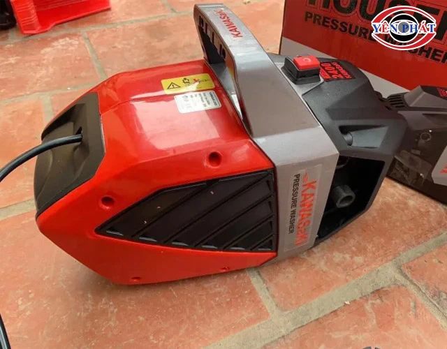 Máy rửa xe Kawasaki 2400W