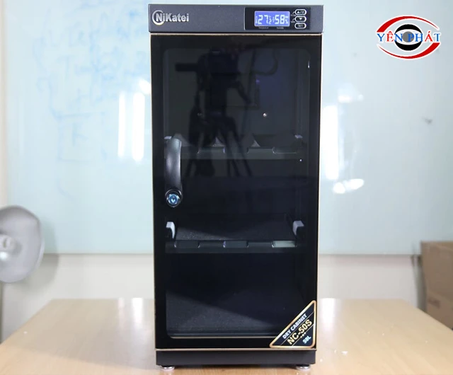 Nên mua tủ chống ẩm máy ảnh cũ hay mới?
