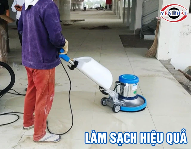 Máy chà sàn Clean Tech làm sạch hiệu quả