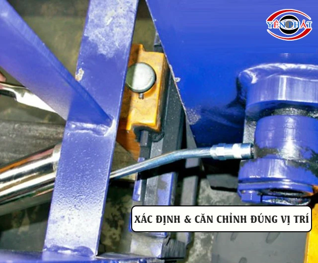 Xác định căn chỉnh đúng vị trí cần bơm