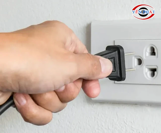 Chú ý nguồn điện cấp cho máy