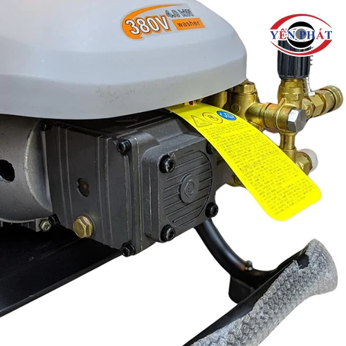 Máy phun rửa áp lực cao ô tô LUTIAN LT-19MC 3
