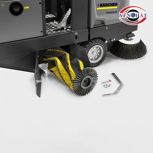 Xe quét rác ngồi lái Karcher KM 120/250 R Bp Classic 9