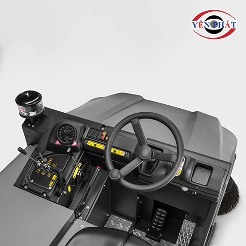 Xe quét rác ngồi lái Karcher KM 120/250 R Bp Classic 8