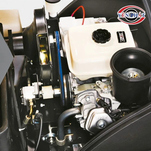 Xe quét rác đường ngồi lái Karcher KM 100/100 R G 9