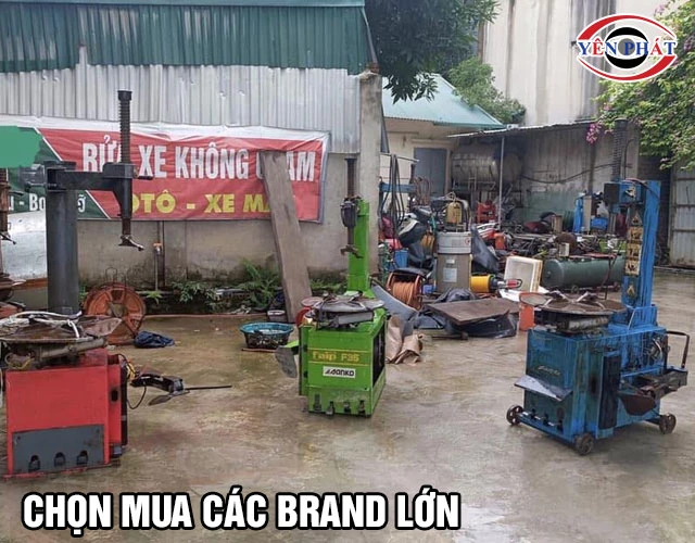 Chọn mua máy ra vào lốp cũ