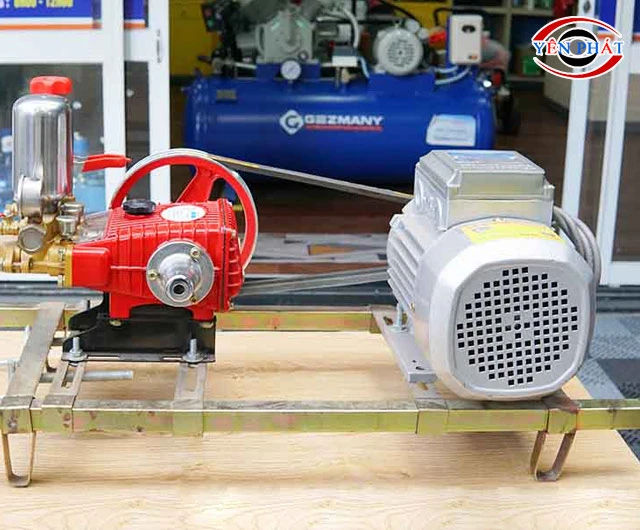 Máy rửa xe dây đai LS22
